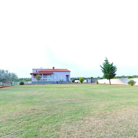Tatil Evi Komfortables Haus Im Olivenhain