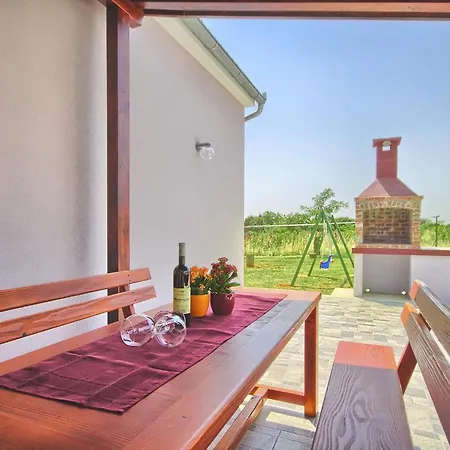 Komfortables Haus Im Olivenhain Tatil Evi